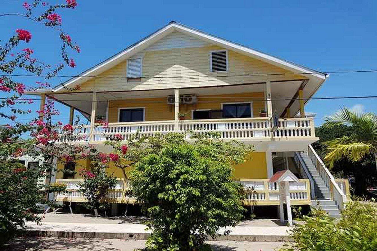 Serenade Hotel Placencia Exterior foto
